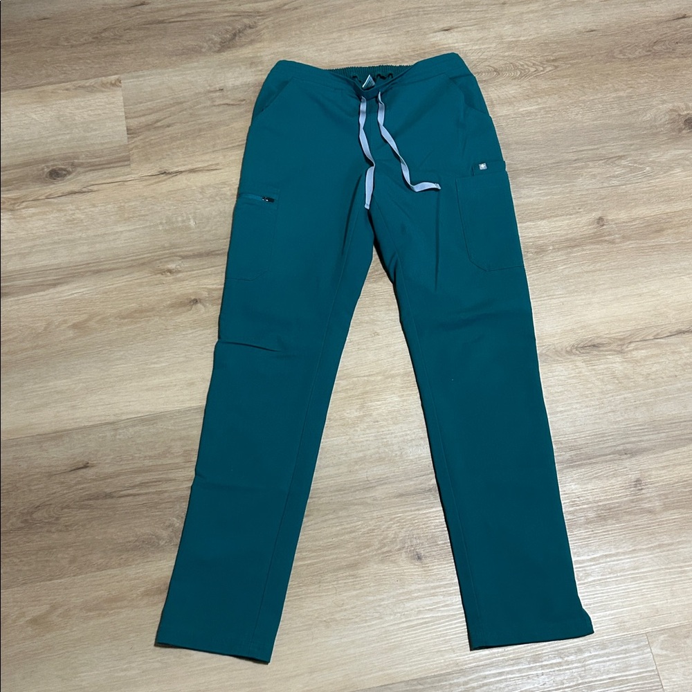 Figs Scrubs Technical Collection Pants Straight Leg Pull Up Green Small